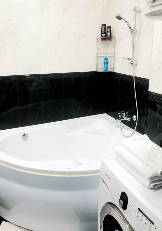 Rent-Kiev Apartment On Luxklavdievskaya Екстериор снимка